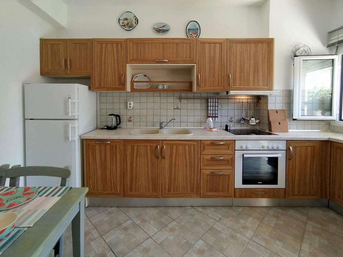 Seaside Villa Clio Нікіті Екстер'єр фото